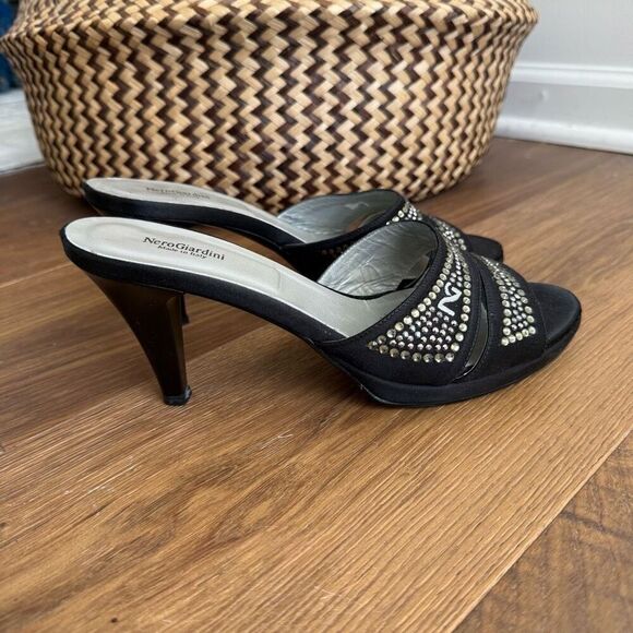 Nero Giardini Italy 3” Heel Mules Bling Logo Black Satin $270 39 - Picture 5 of 8